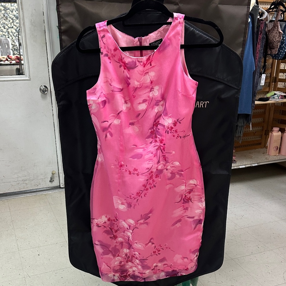 Elegant Pink Floral Sleeveless Mini Dress